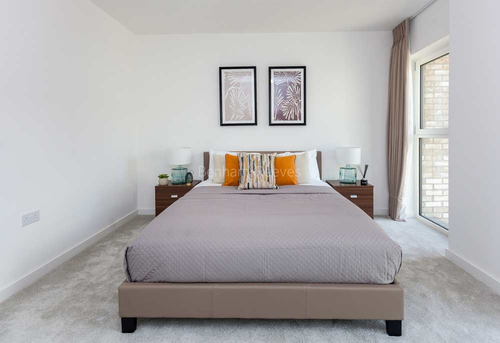 Bedroom view of Upton Gardens Image 2