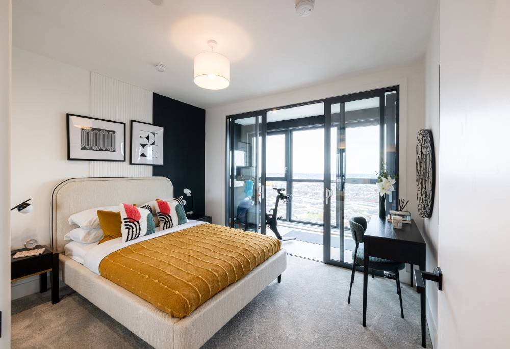 Bedroom view of London Square Croydon Image 1
