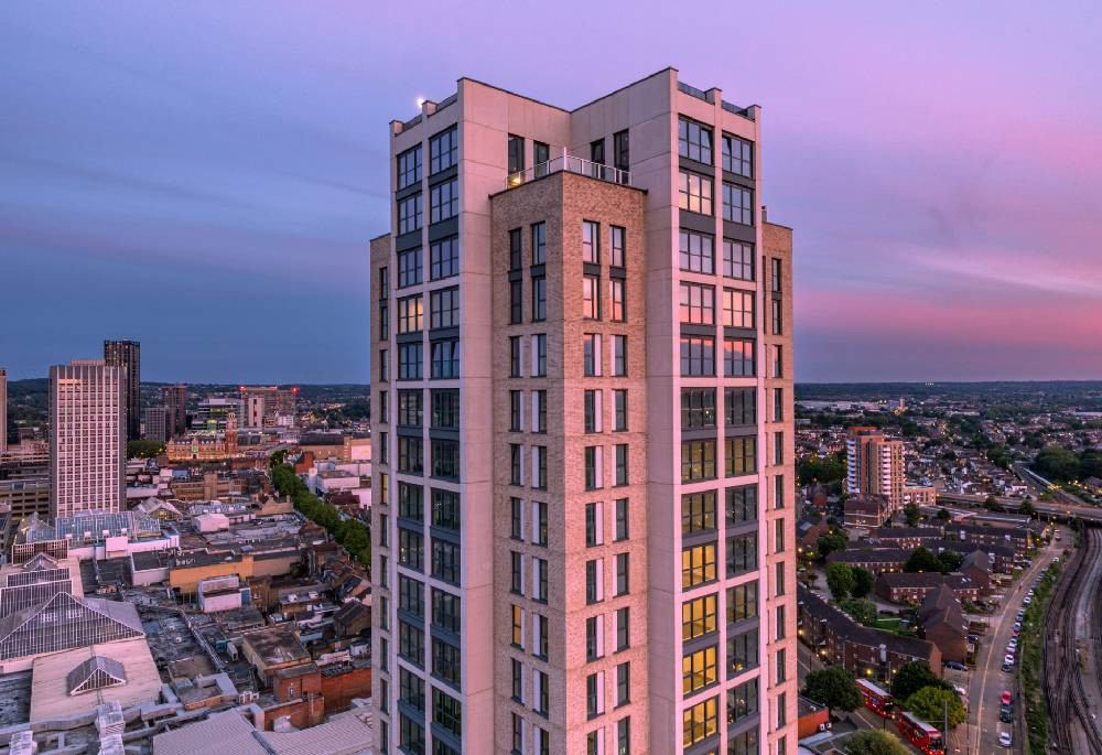 Exterior view of London Square Croydon Image 1