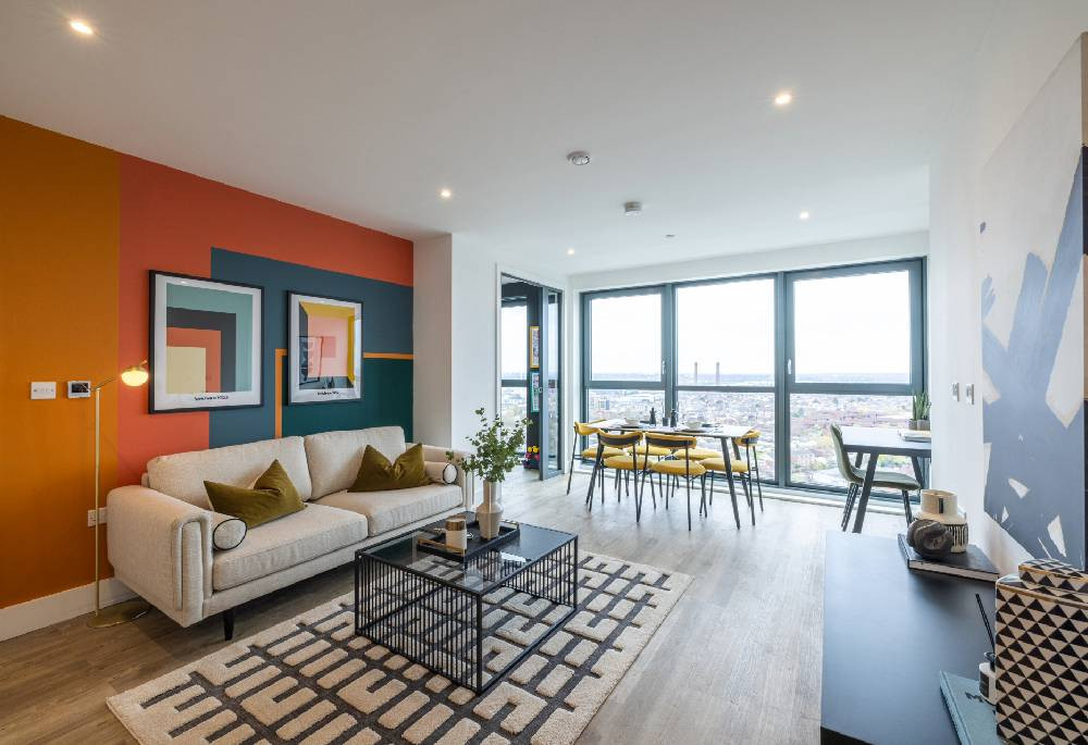 Reception view of London Square Croydon Image 2