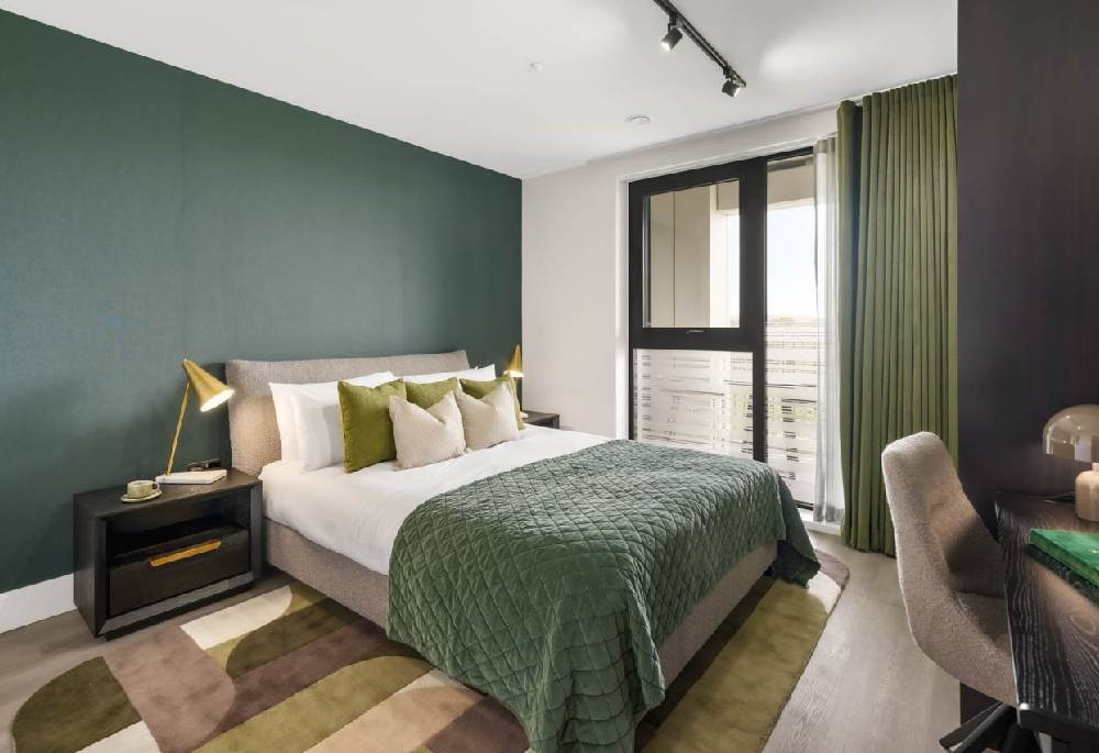 Bedroom view of North Kensington Gate Image 1
