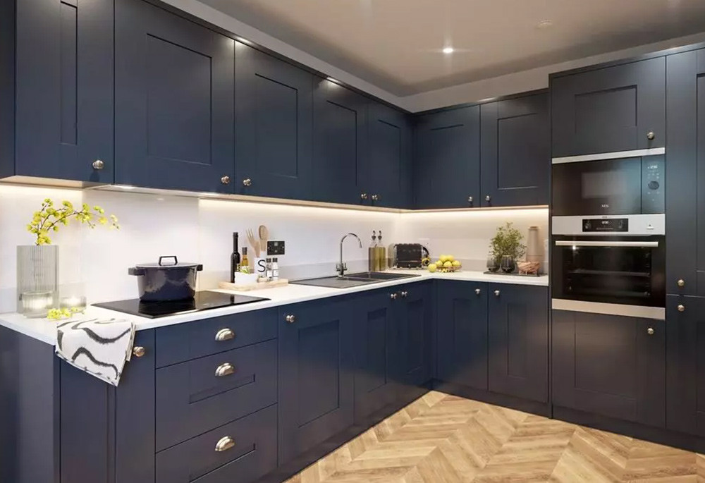 Kitchen view of King George’s Gate Image 1