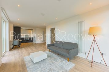 Heartwood Boulevard, Acton, W3