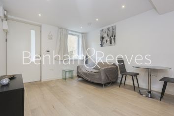 Albion Court, Hammersmith, W6