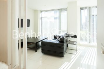 Pan Peninsula, West Tower, E14