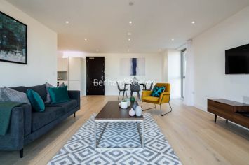 East Ferry Road, Canary Wharf, E14