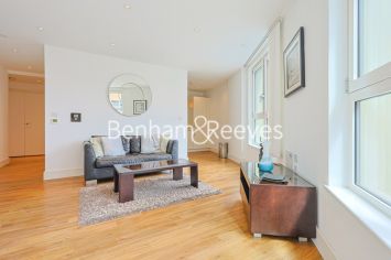 Gillespie Court, Queensland Terrace, N7