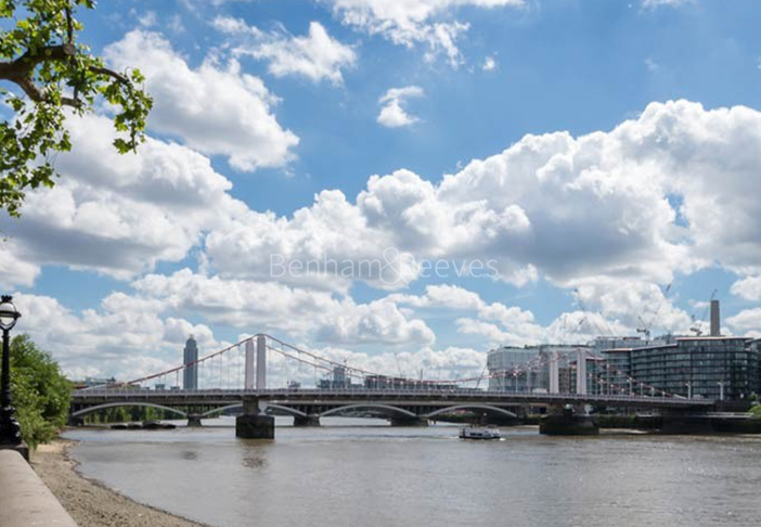 Nine Elms  area view 3