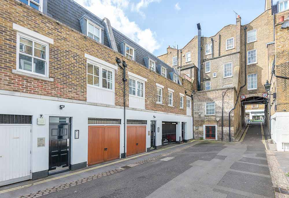 Exterior view of Brook Mews North Image 1