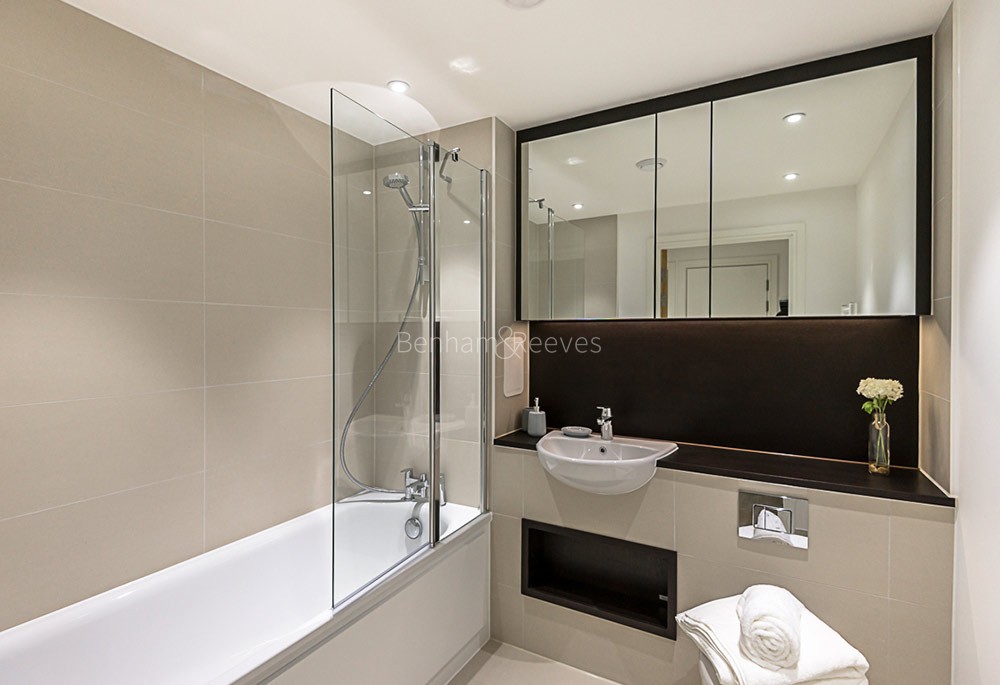 Bathroom view of Enderby Wharf Image 1