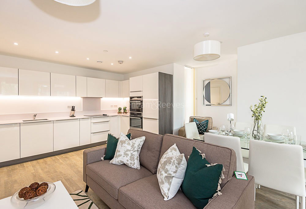 Kitchen view of Enderby Wharf Image 1