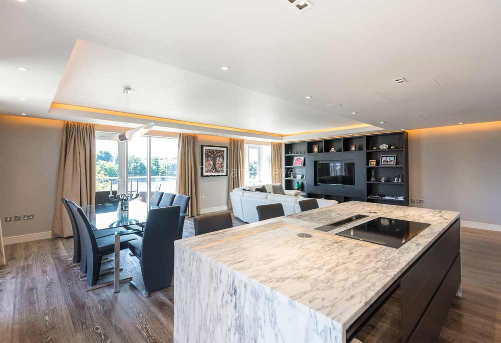 Kitchen view of Fulham Reach Image 1