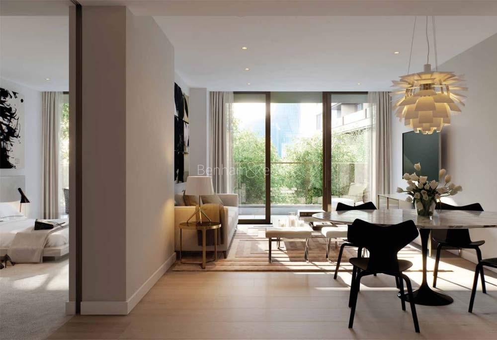 Bedroom view of 10 Park Drive Image 1