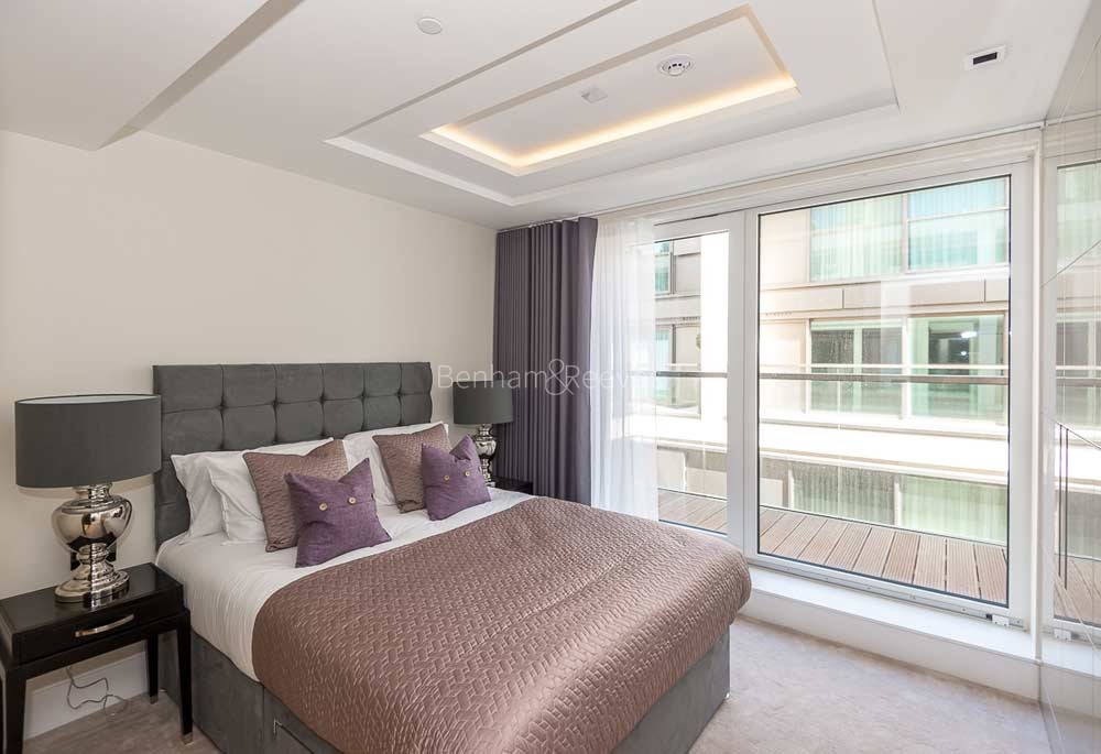 Bedroom view of 375 Kensington High Street Image 1