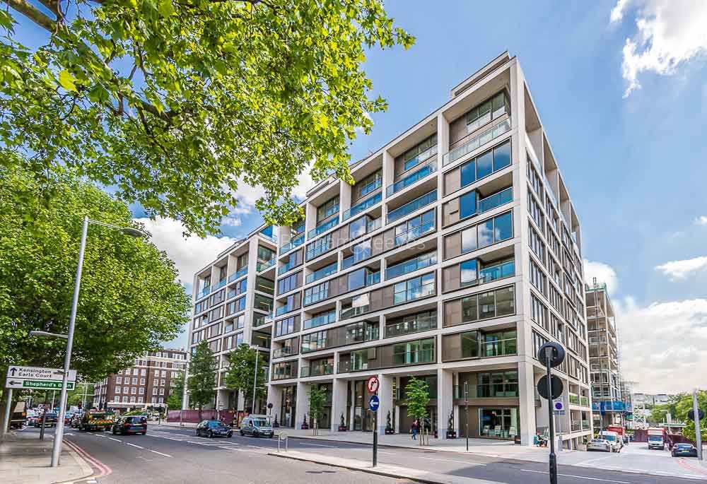 Exterior view of 375 Kensington High Street Image 3