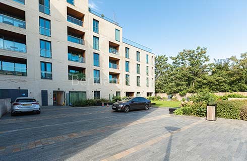 500 Chiswick High Road amenities images 1