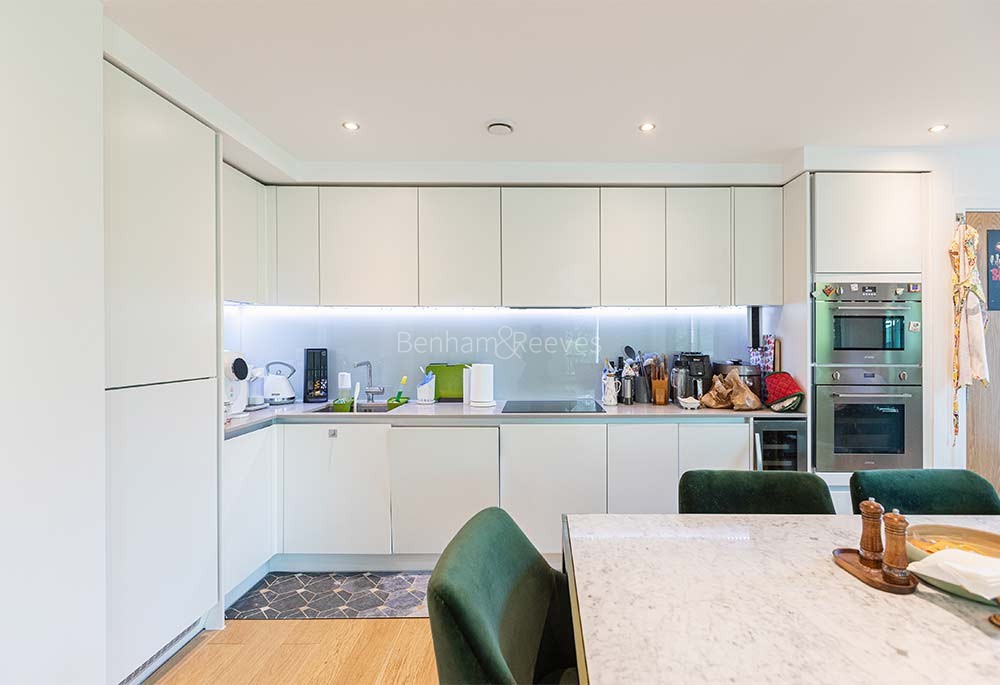 Kitchen view of 500 Chiswick High Road Image 1