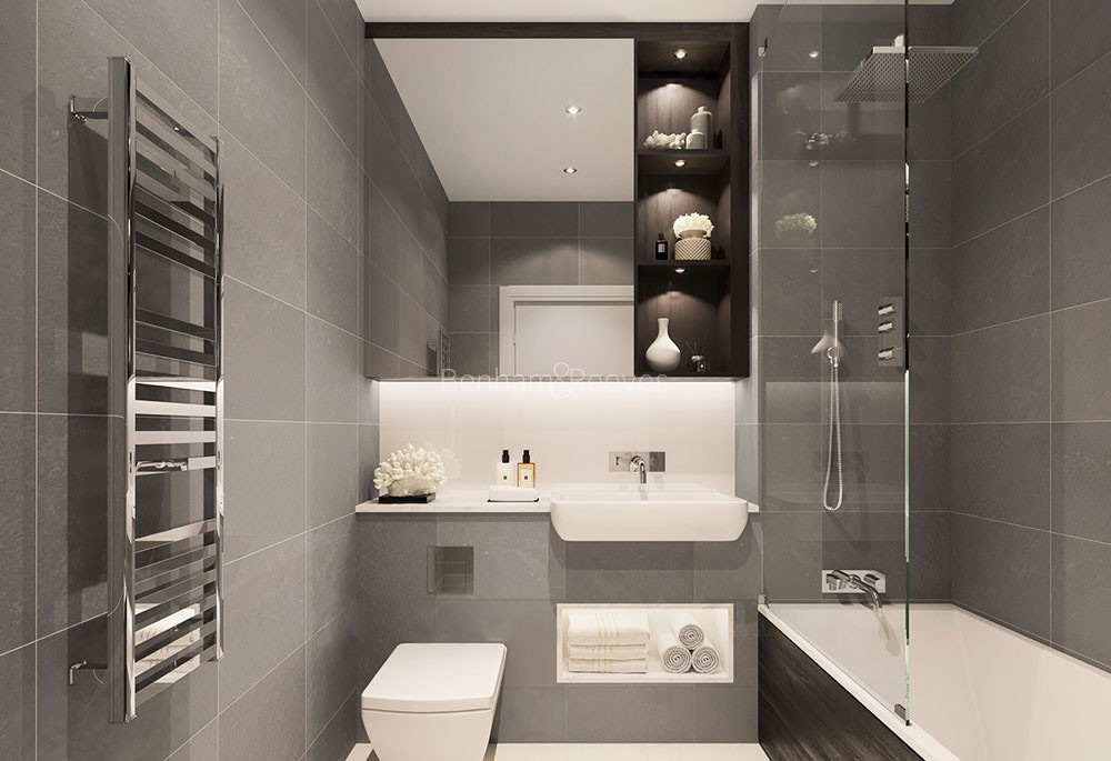 Bathroom view of Bronze Image 1