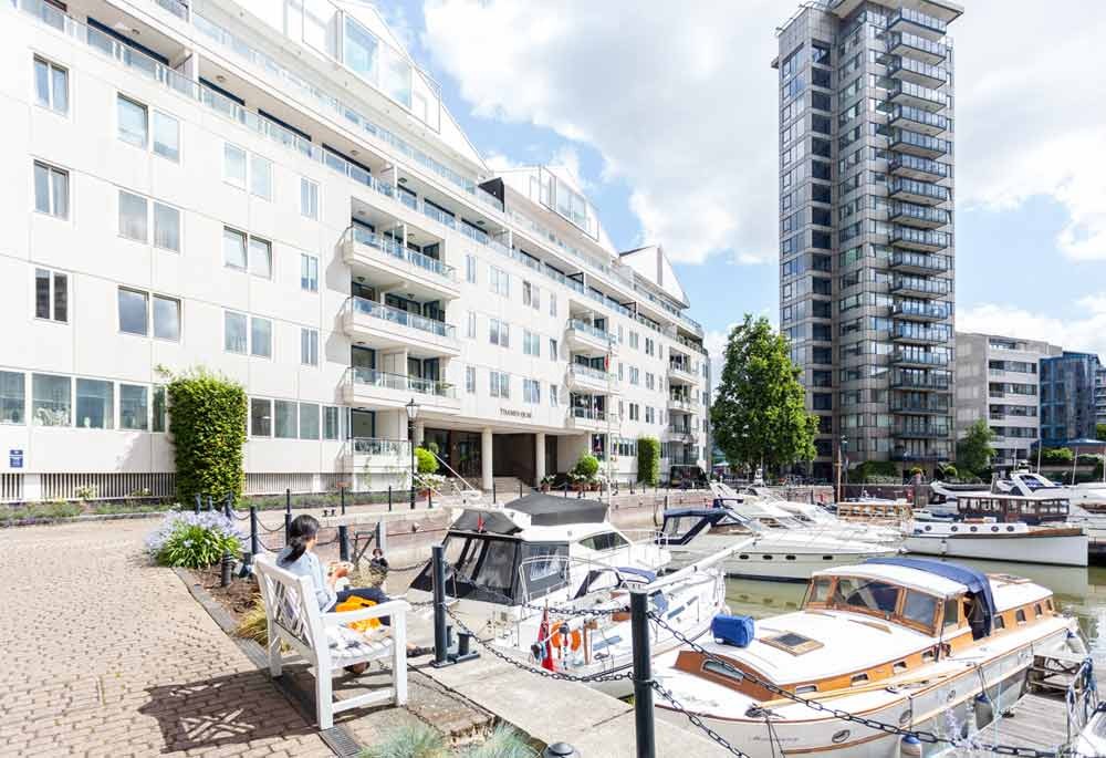 Exterior view of Chelsea Harbour Image 1