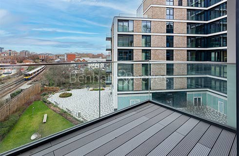 Chelsea Waterfront amenities images 1