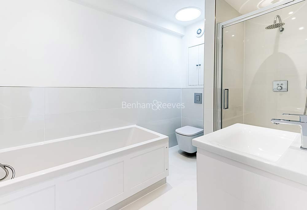 Bathroom view of Coachworks Mews Image 2