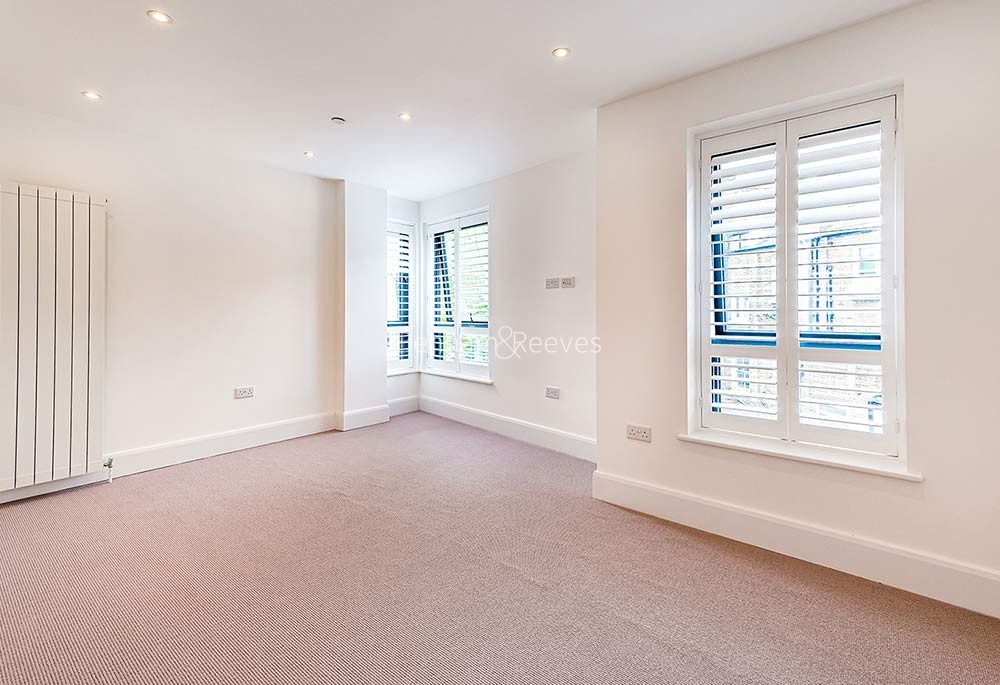 Bedroom view of Coachworks Mews Image 1