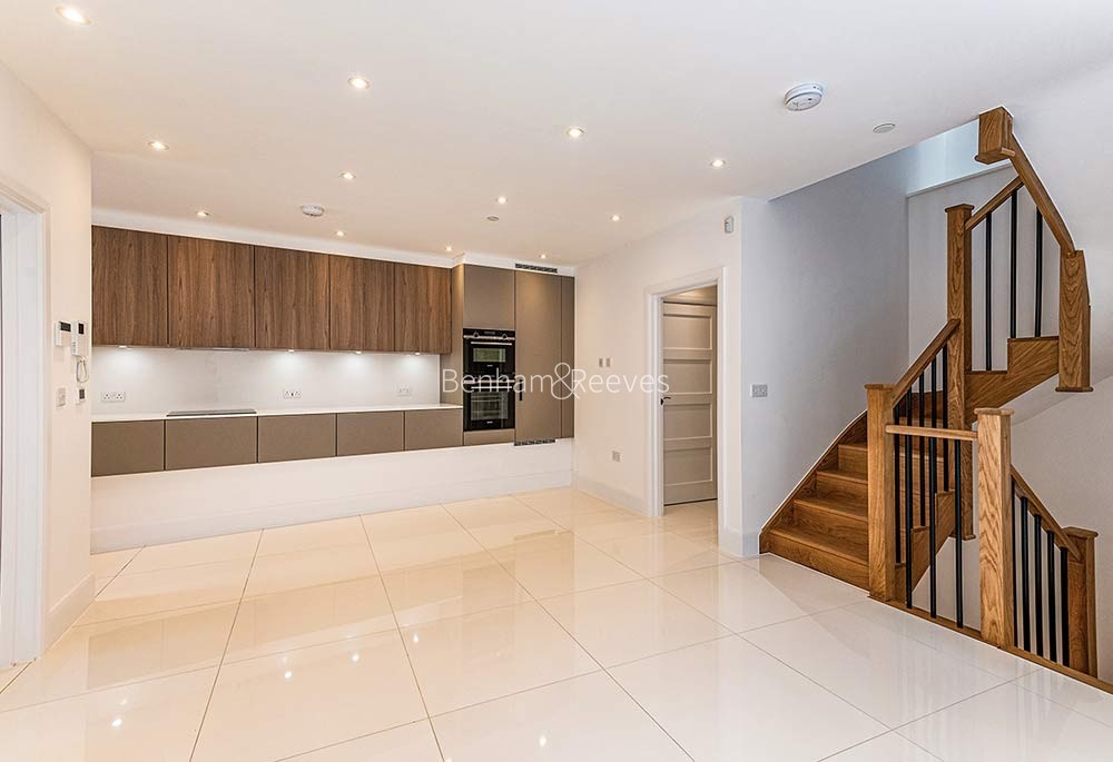 Kitchen view of Coachworks Mews Image 2