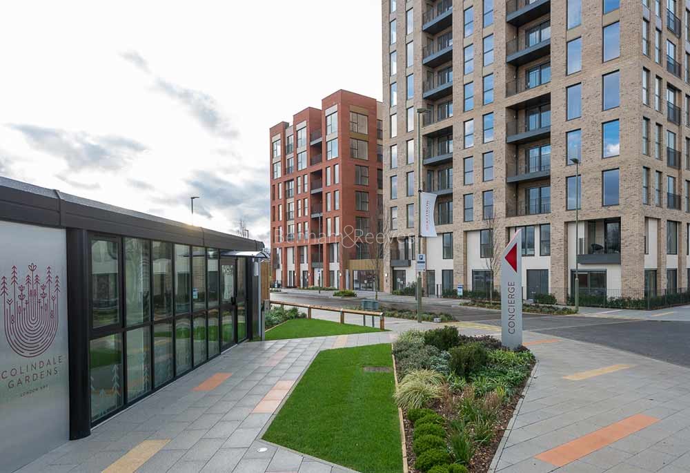 Exterior view of Colindale Gardens Image 1