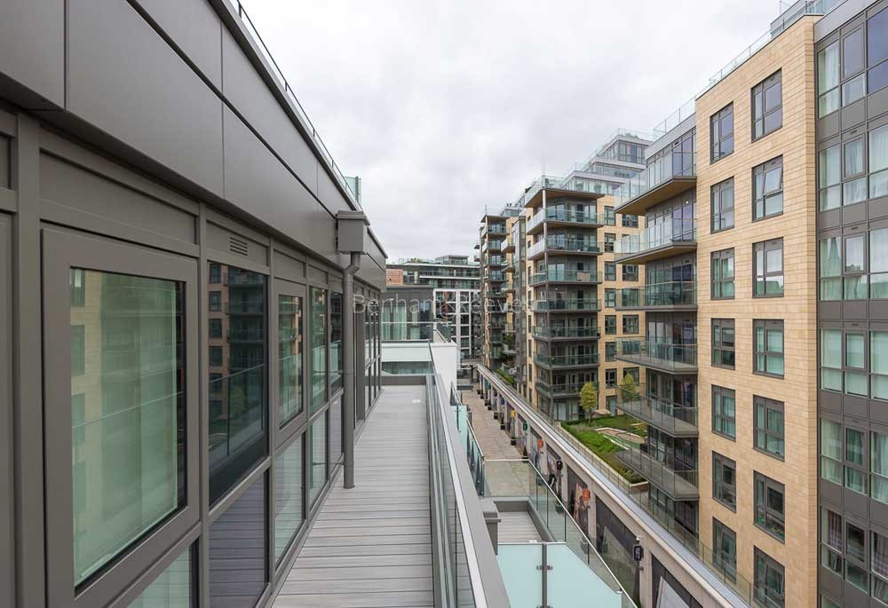 Reception view of Dickens Yard Image 2