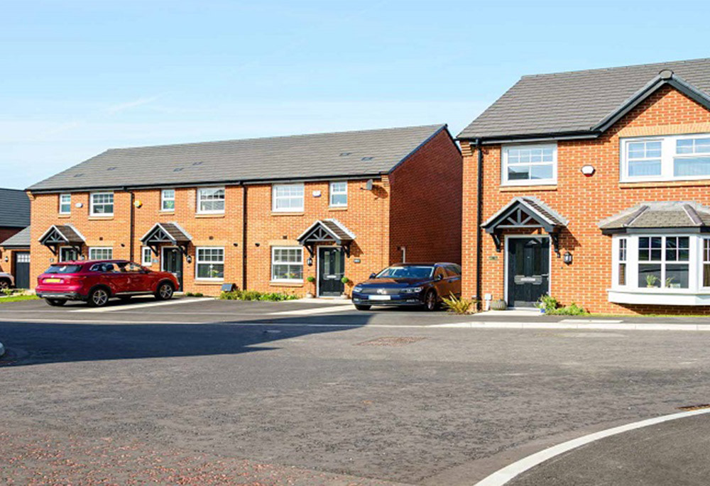 Exterior view of East Hollinsfield Middleton Image 1