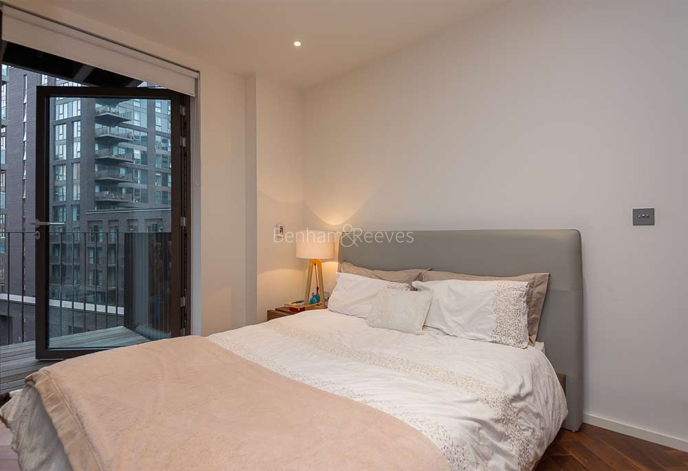 Bedroom view of Embassy Gardens Image 1