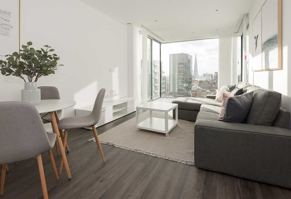 Reception view of Goodman's Fields Image 2