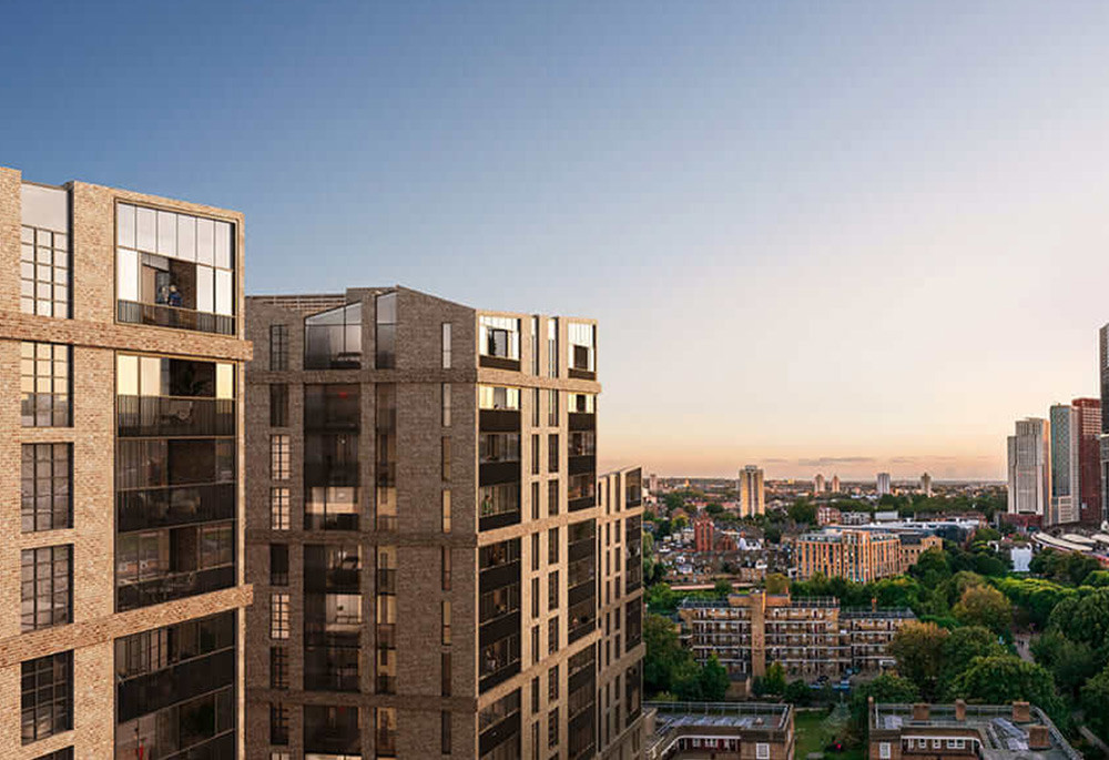 Exterior view of Graphite Square Image 2