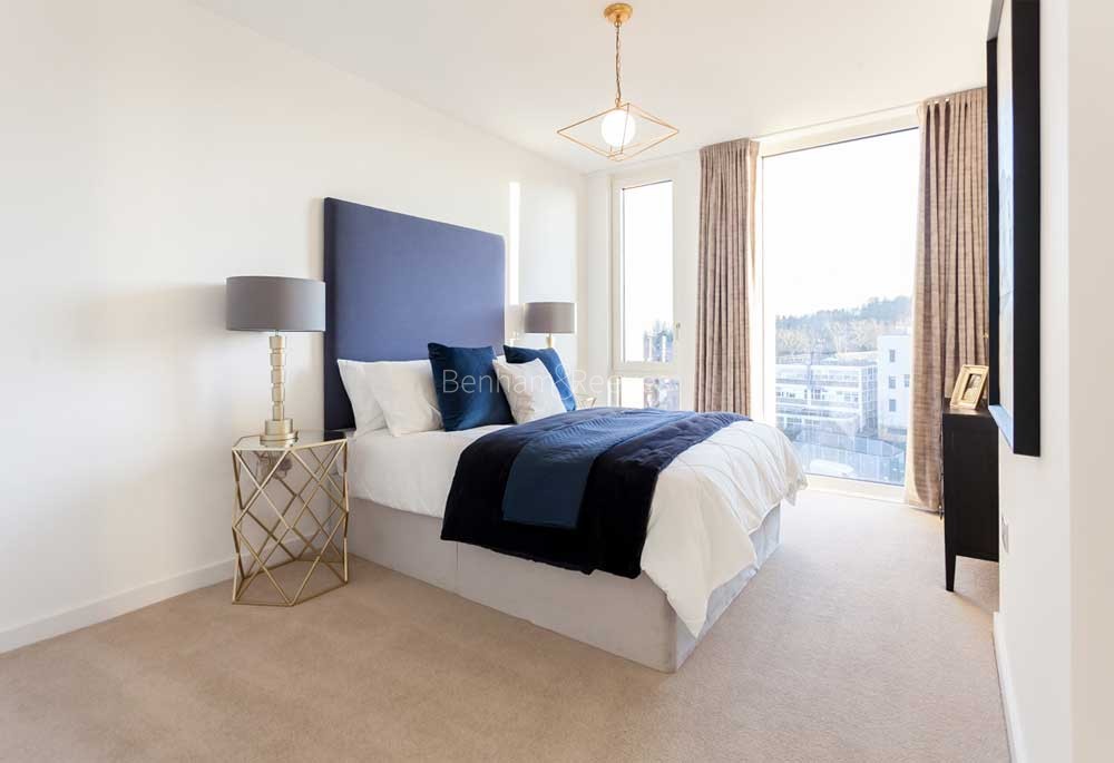 Bedroom view of Harrow Square Image 1