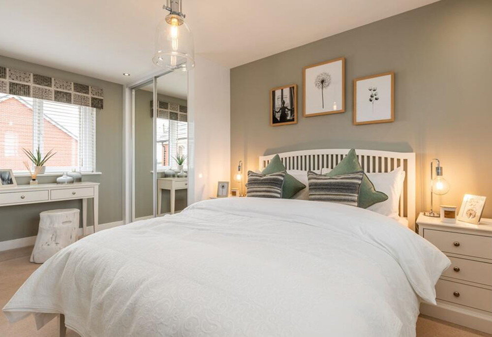 Bedroom view of High Leigh Garden Village Image 2