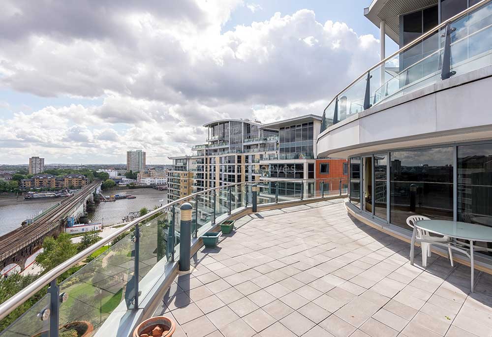 Reception view of Imperial Wharf Image 2