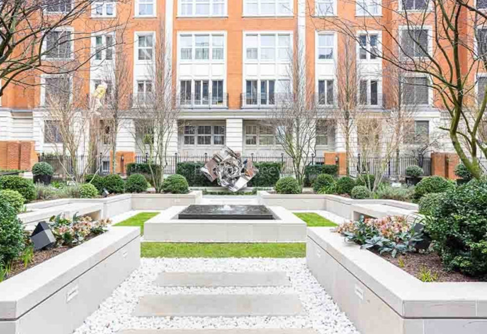 Exterior view of Lancer Square Image 2