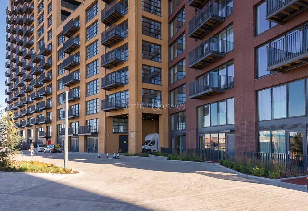 Exterior view of London City Island Image 1