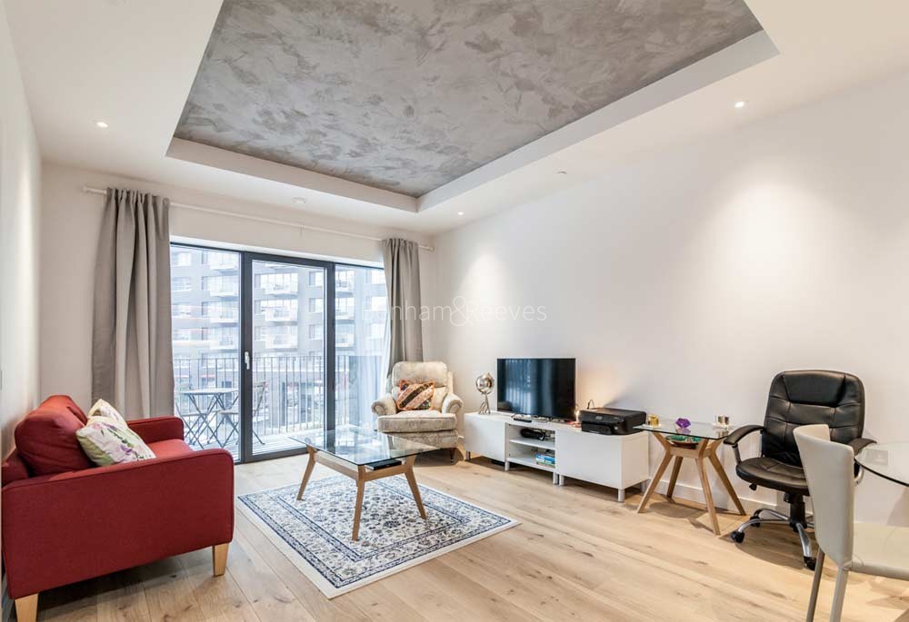 Reception view of London City Island Image 3