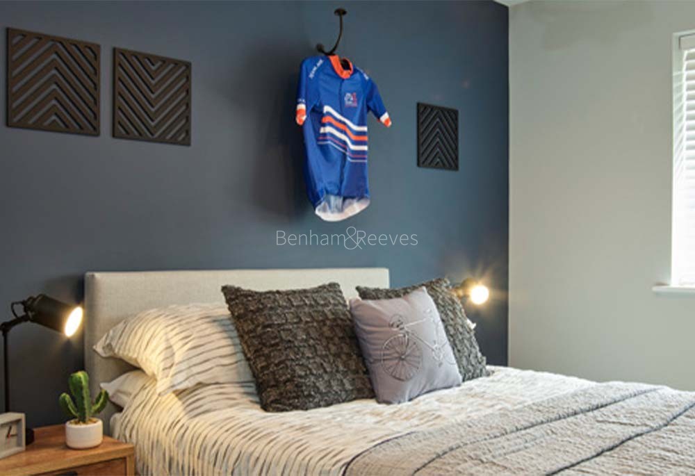 Bedroom view of Morton Park Image 3