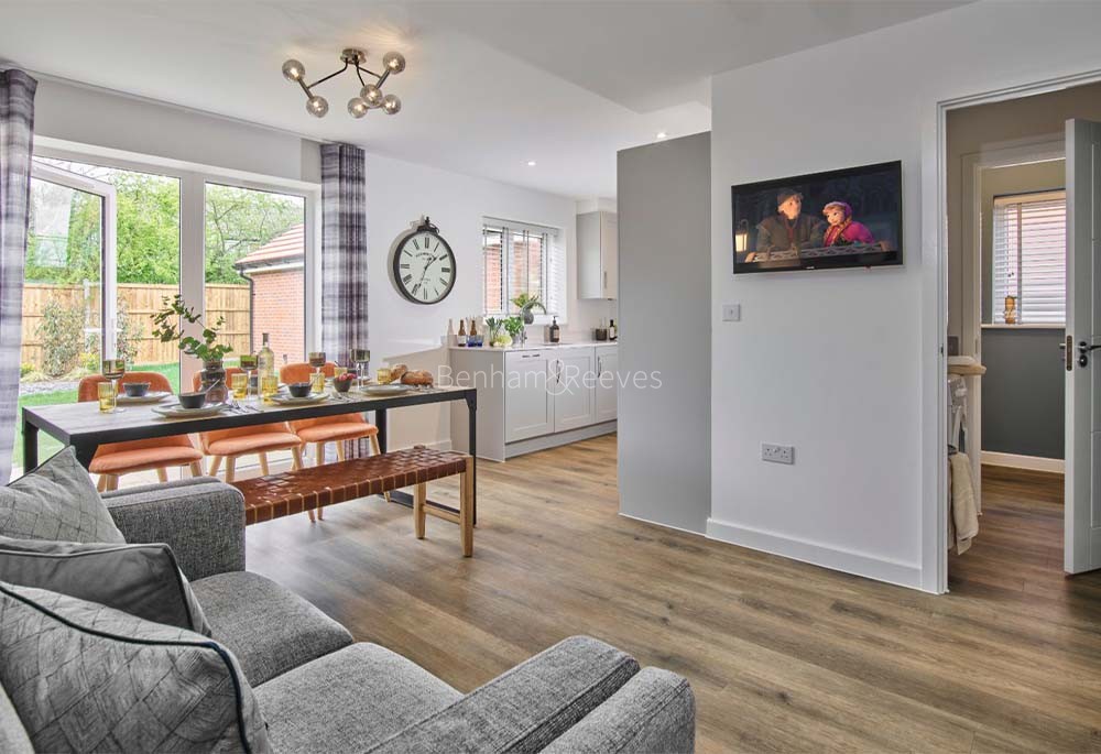 Reception view of Morton Park Image 10