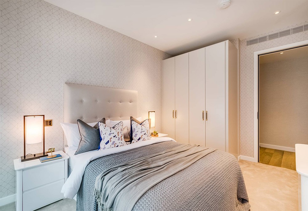 Bedroom view of One Thames City Image 1