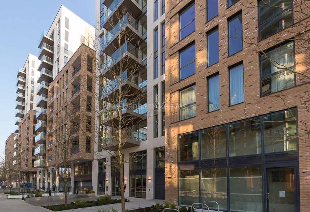 Exterior view of Paddington Exchange Image 1