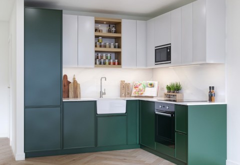 Kitchen view of Silkstream Image 1