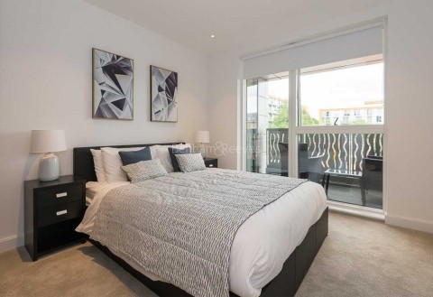 Bedroom view of Smithfield Square Image 1