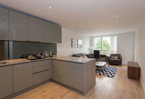 Kitchen view of Smithfield Square Image 2