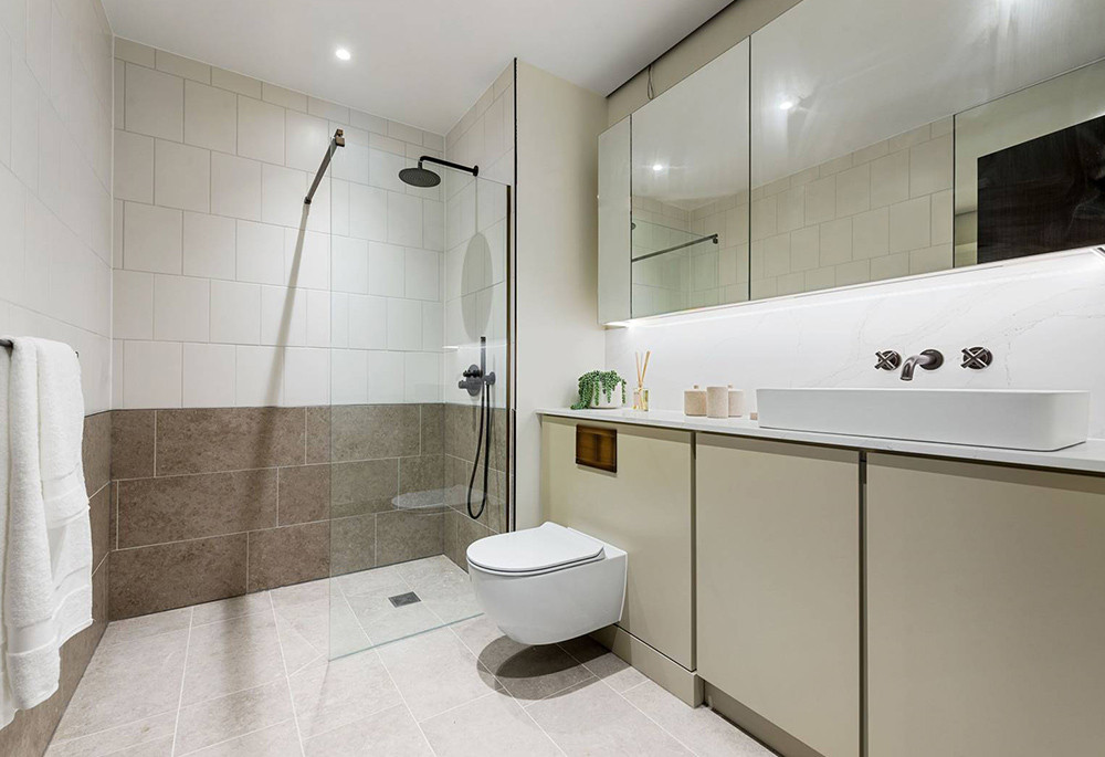 Bathroom view of The Pembridge Image 2
