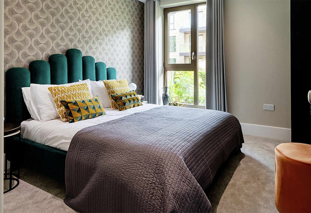 Bedroom view of Trent Park Image 2