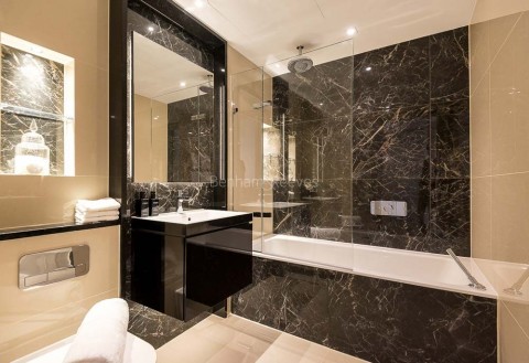 Bathroom view of West End Gate Image 1